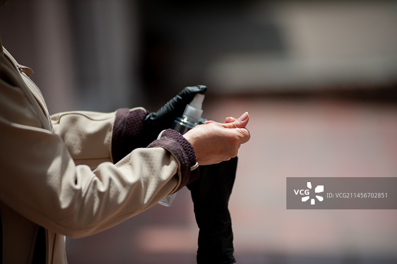 使用洗手液图片素材