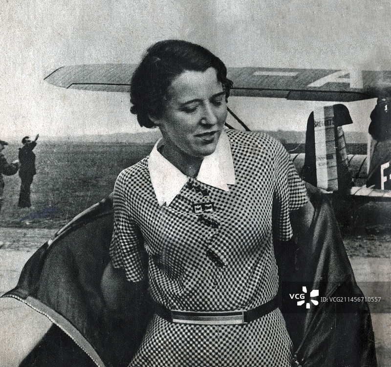 法国飞行员玛丽斯·希尔兹插画图片素材