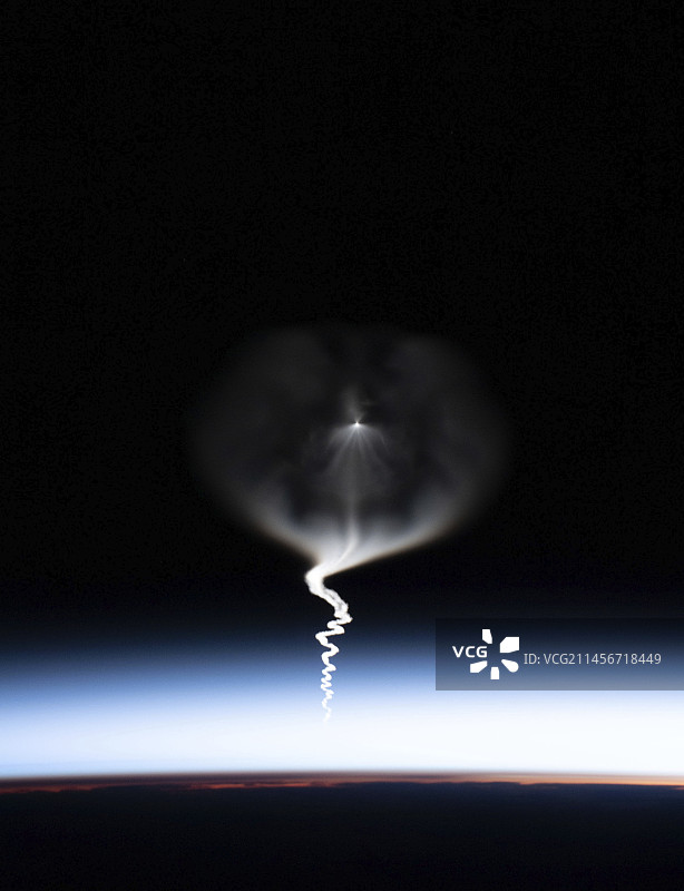 联盟MS-15宇宙飞船升空图片素材