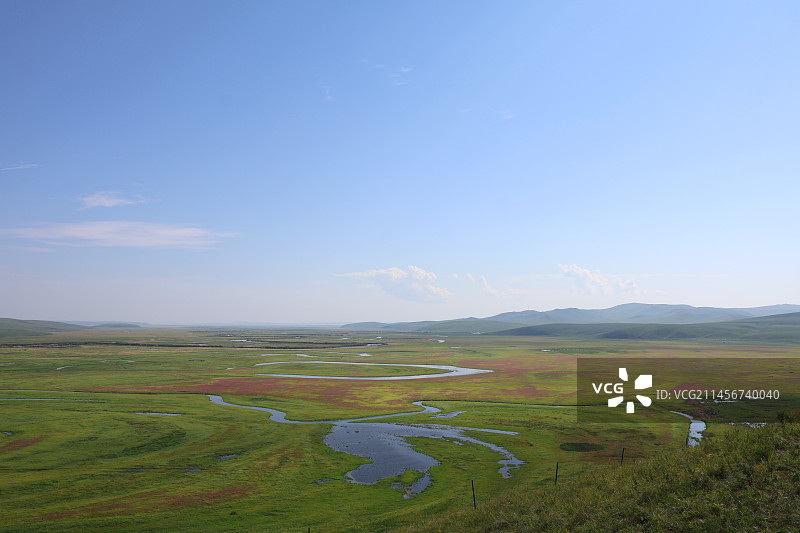 草原上的河流图片素材