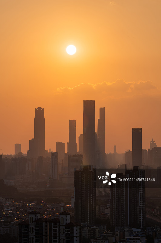 2023-09-24 自然-南宁天池山落日图片素材