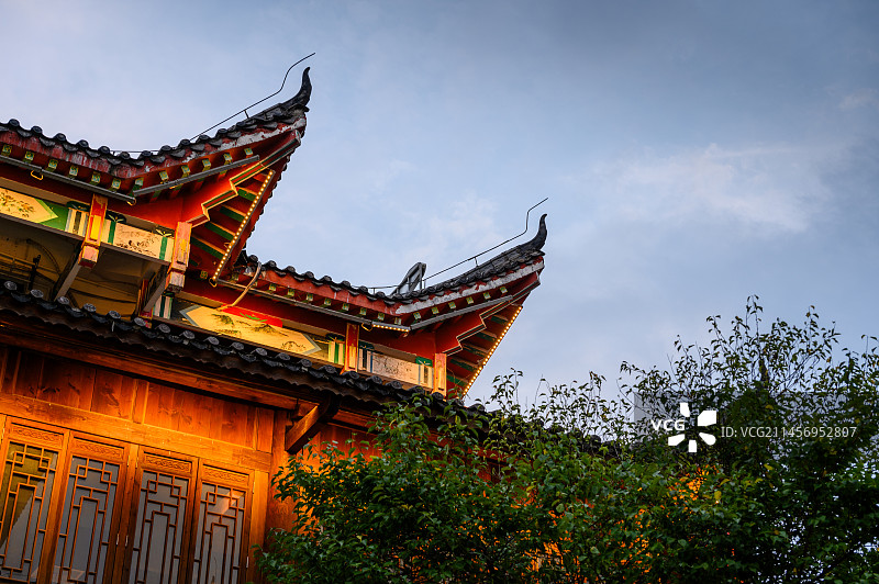 湖北恩施土家女儿城少数民族吊脚楼古典建筑图片素材