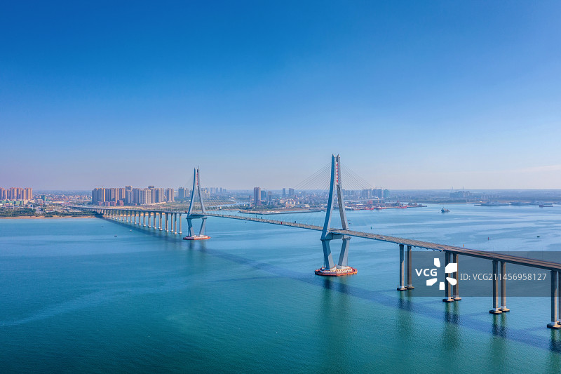 中国广东湛江海湾大桥风光图片素材