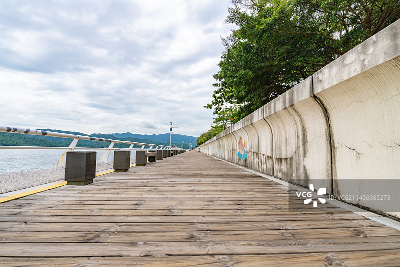 中国深圳盐田海滨栈道风光图片素材