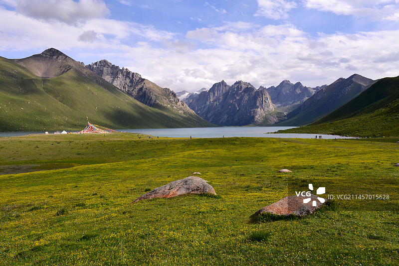 高原上的草原牧场图片素材