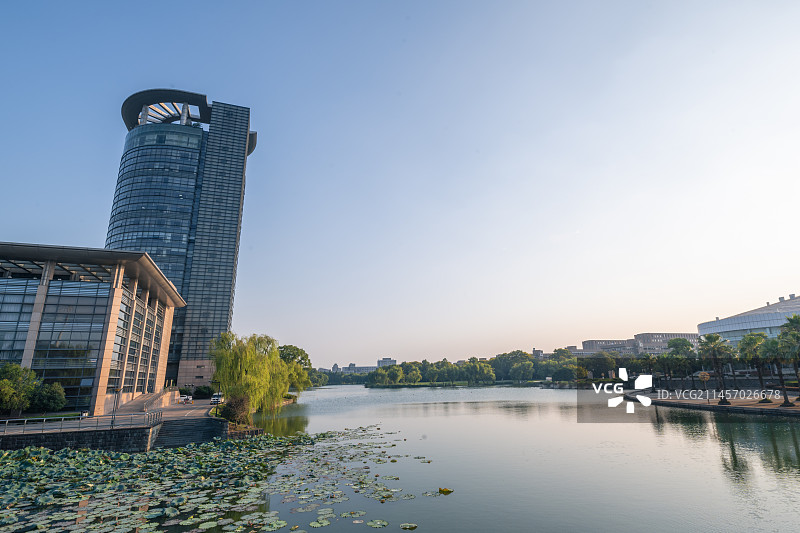 浙江大学 紫金港校区 行政大楼图片素材