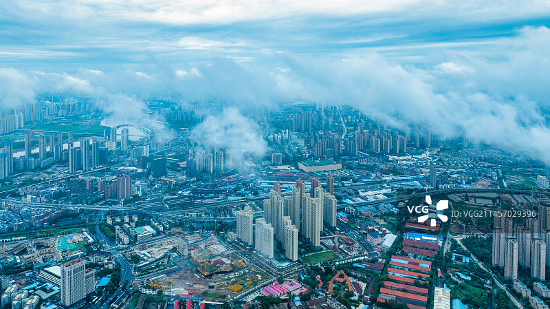 湖北武汉硚口区阴云天气城市航拍图片素材