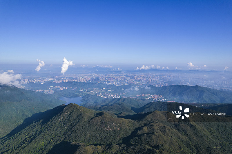 雾霾笼罩城市图片素材