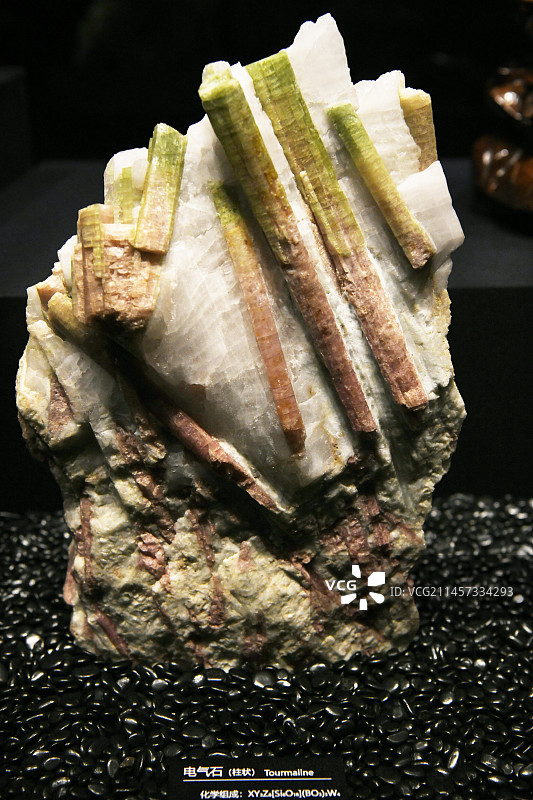 山东博物馆“晶·彩——探寻神奇的矿物世界”展品图片素材