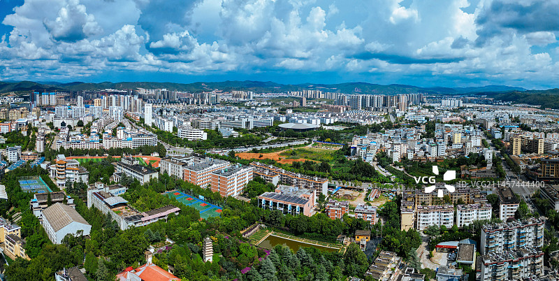 楚雄 市民广场 龙江公园 体育馆 博物馆 楚雄师范 十月太阳历文化园 彝人古镇图片素材