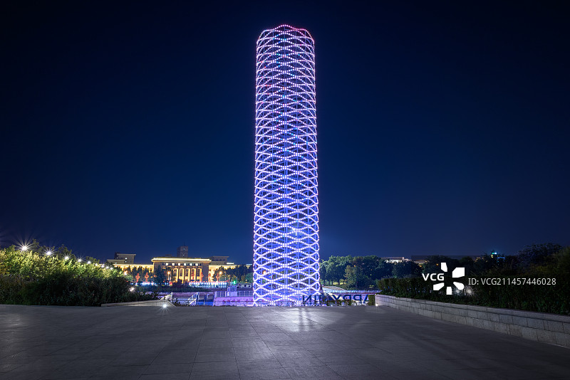 天津文化中心市民广场满月塔夜景图片素材