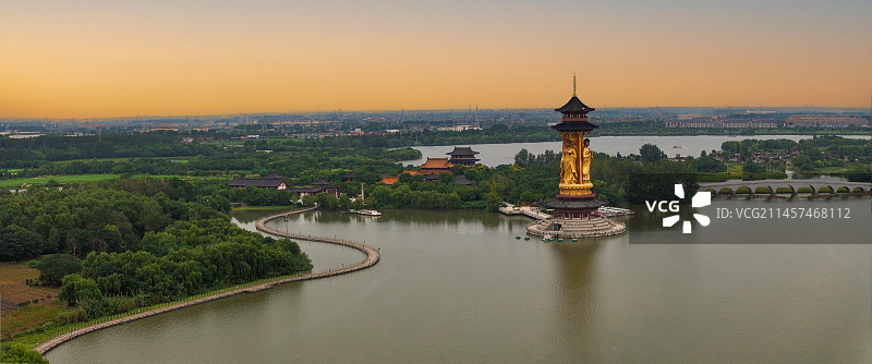 江苏省泰州溱湖国家湿地公园古寿圣寺图片素材