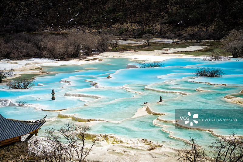 中国四川省黄龙自然风景区五彩池图片素材