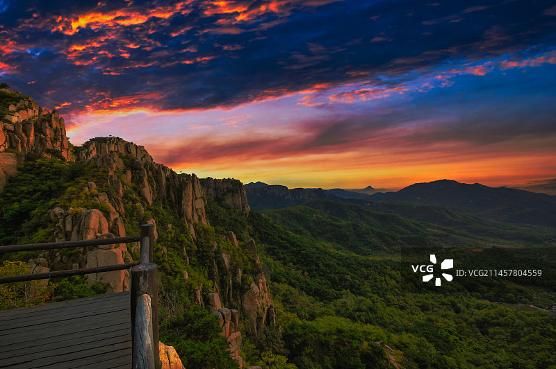 山峰图片素材