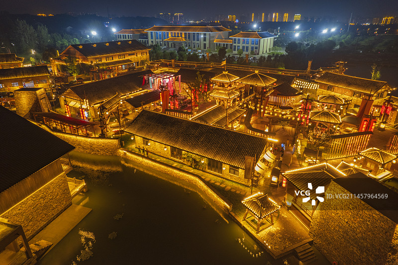 国庆节中的钟祥莫愁村夜景图片素材
