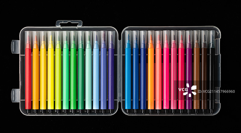 高清水彩笔，颜色渐变。色彩渐变。高清棚拍素材。图片素材