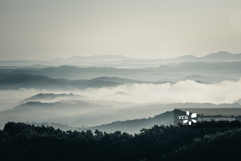 山川晨雾风光图片素材