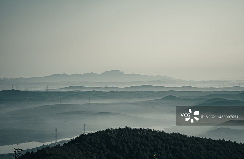 山川晨雾风光图片素材