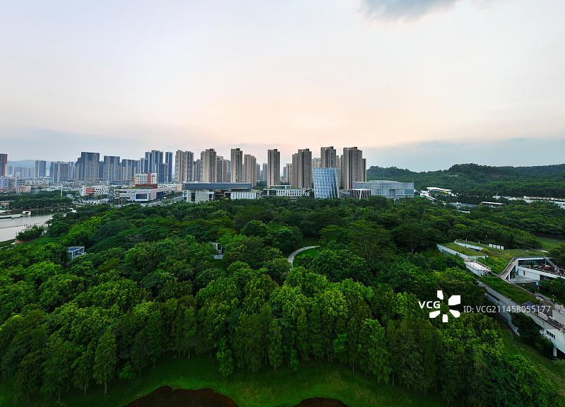 广东省深圳市坪山区政府和中心公园航拍图片素材