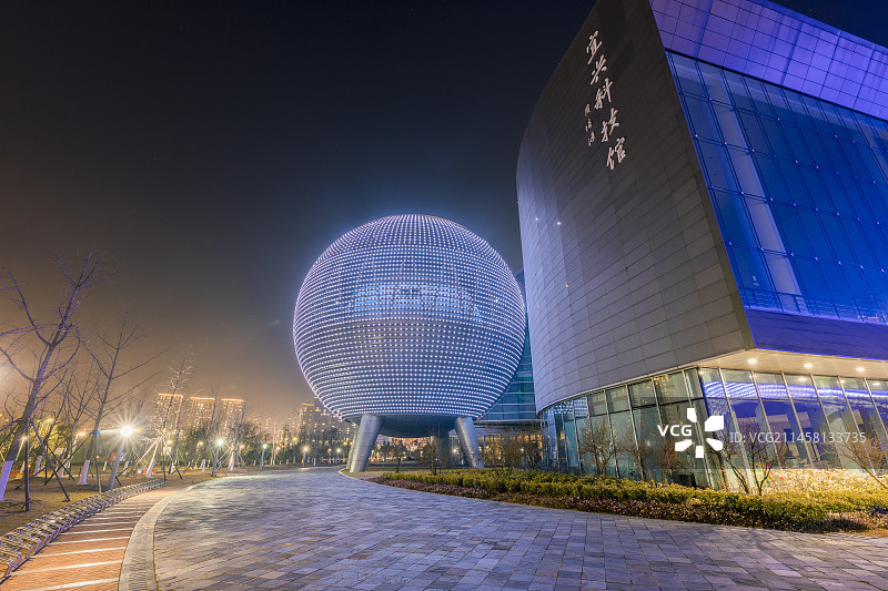 江苏省无锡市宜兴市东氿湖夜色图片素材