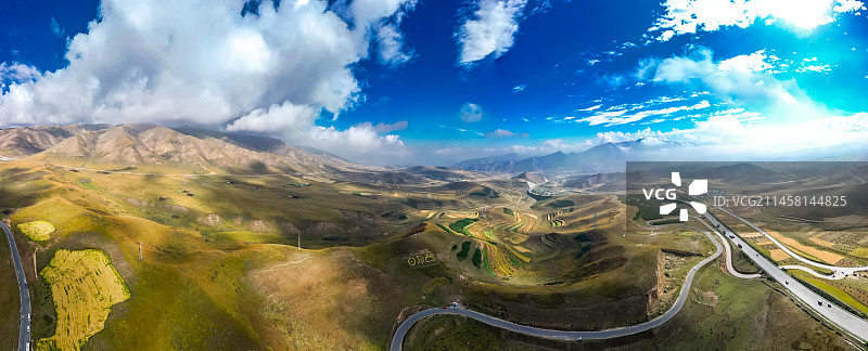 日月山图片素材