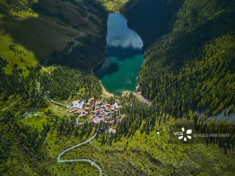 初秋金川情人海航拍视角图片素材