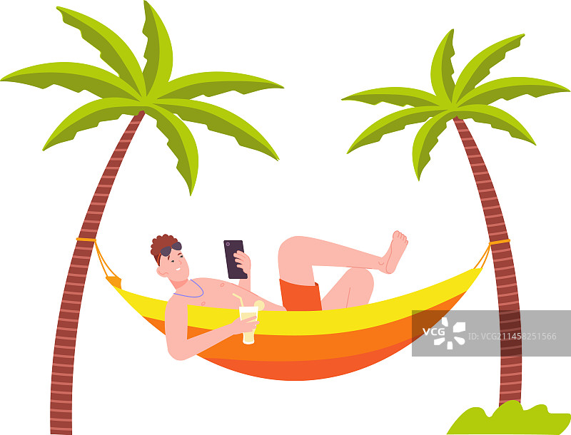 男人躺在棕榈滩的吊床上享受夏日休息图片素材