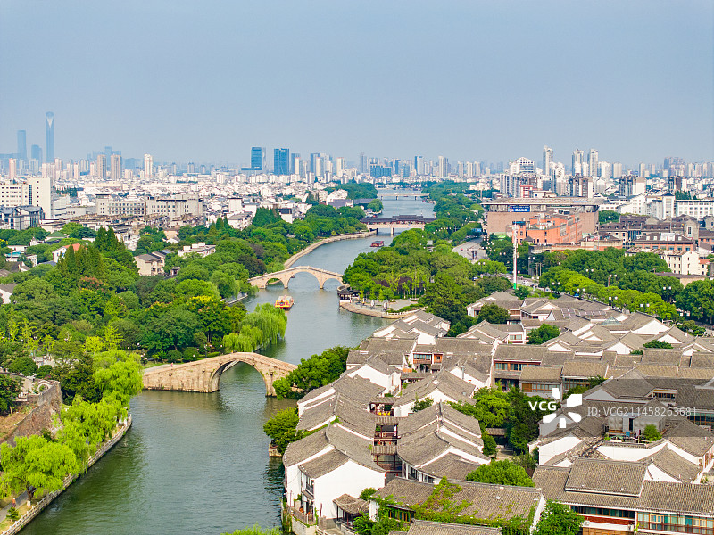 航拍苏州盘门景区中式园林建筑苏州古城图片素材