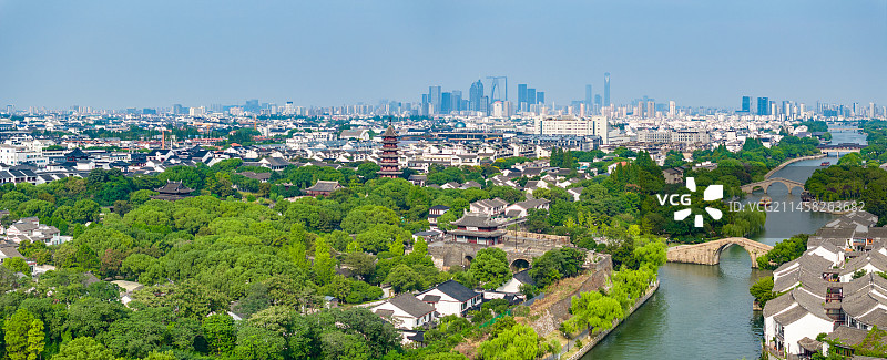 航拍苏州盘门景区中式园林建筑苏州古城图片素材
