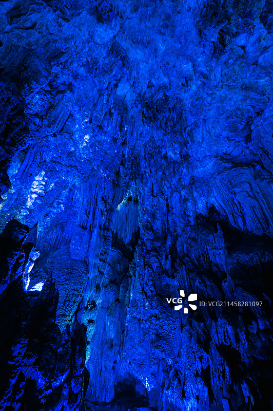 广西桂林市荔浦市银子岩景区钟乳石奇景南国冰城图片素材