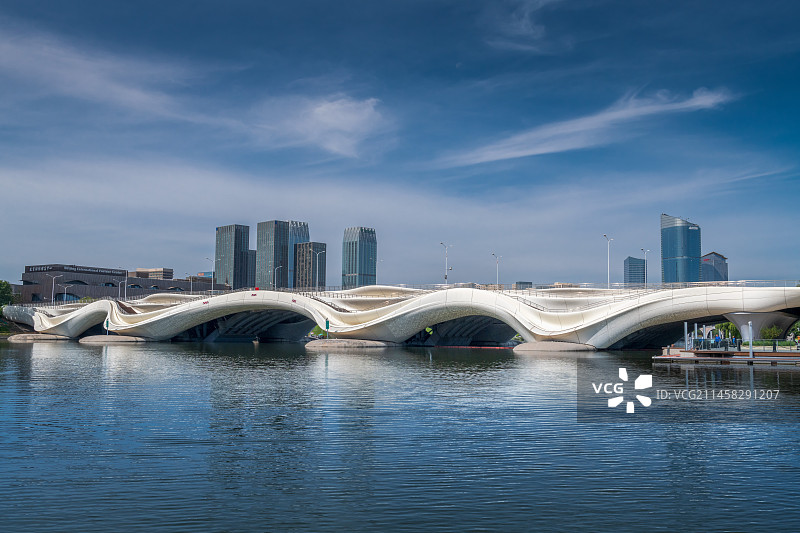 发展中的通州区——千荷泻露桥图片素材