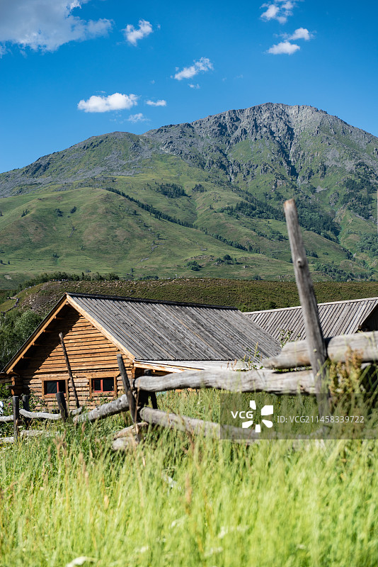 禾木小木屋图片素材