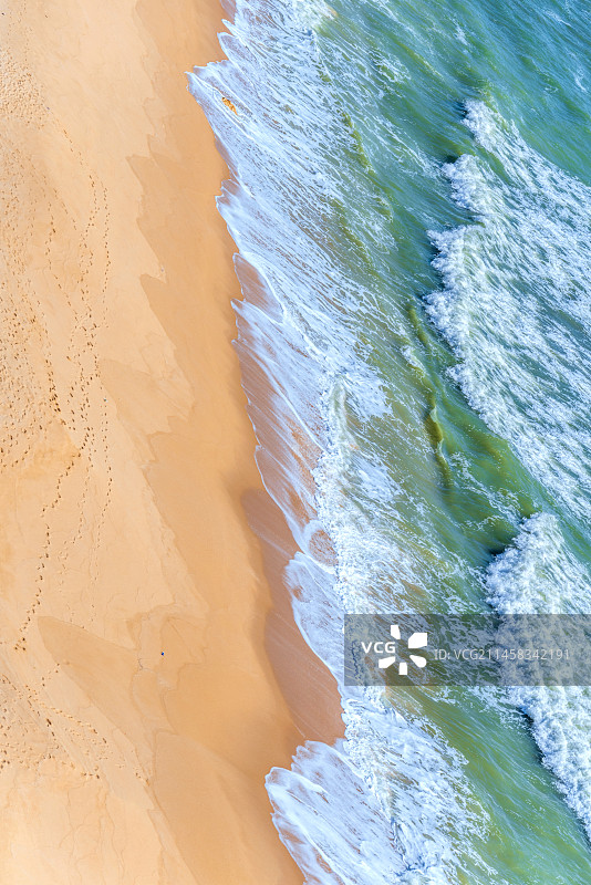 中国广东茂名电白晏镜岭下海岸线图片素材