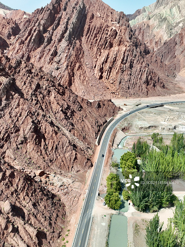 新疆克孜勒苏阿克陶县314国道奥依塔克风景区图片素材