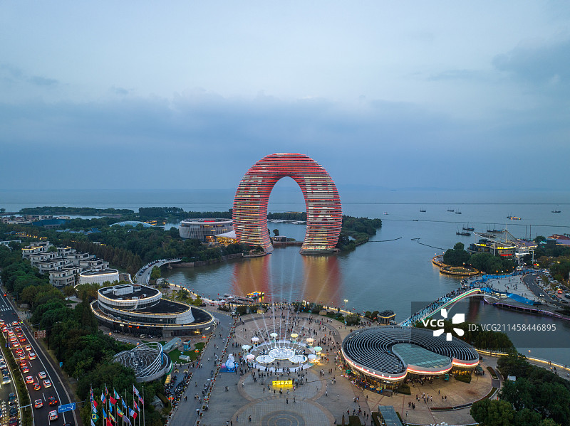 湖州南太湖度假区月亮广场和喜来登酒店航拍图片素材