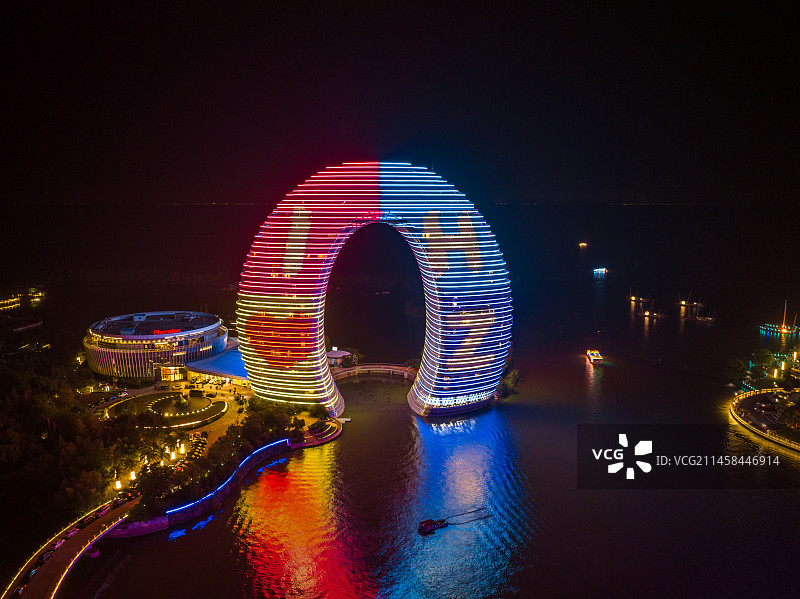 湖州南太湖度假区月亮广场和喜来登酒店航拍图片素材