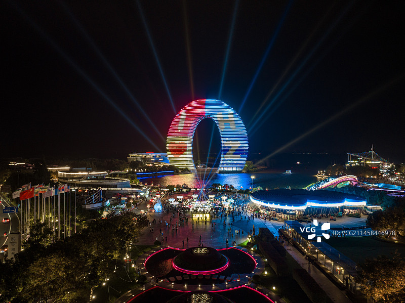 湖州南太湖度假区月亮广场和喜来登酒店航拍图片素材