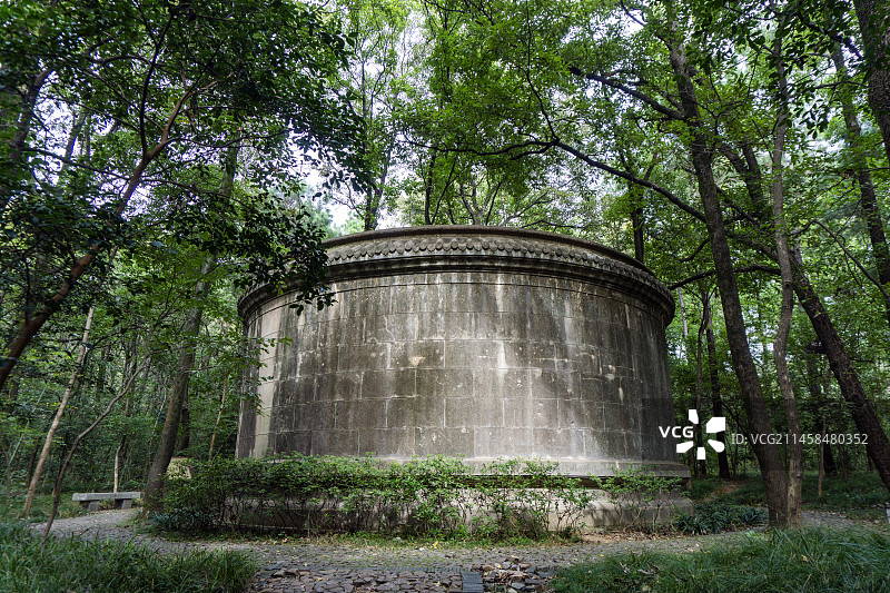 南京钟山风景名胜区民国遗存蓄水池图片素材