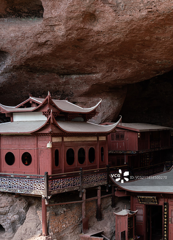 福建三明泰宁世界地质公园代表性景观大金湖甘露岩寺图片素材