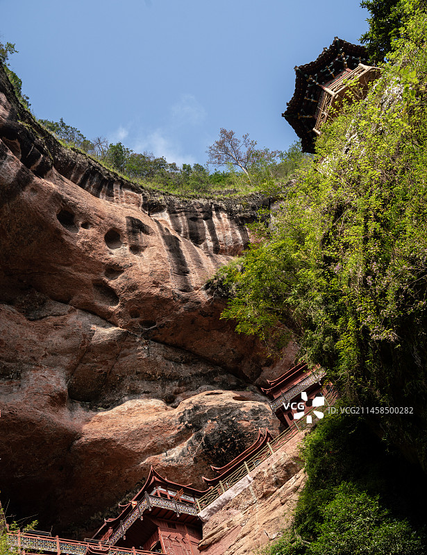 福建三明泰宁世界地质公园代表性景观大金湖甘露岩寺图片素材