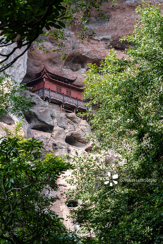 福建三明泰宁世界地质公园代表性景观大金湖甘露岩寺图片素材