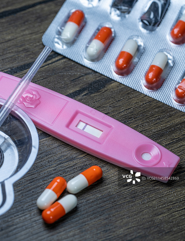 胶囊 药品 特写 抗原  验孕  意外怀孕试剂盒图片素材