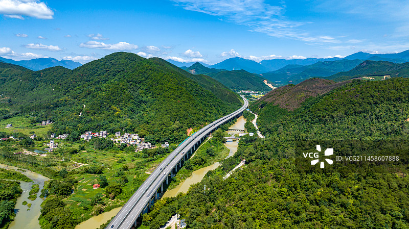 二广高速（怀集下帅段）图片素材