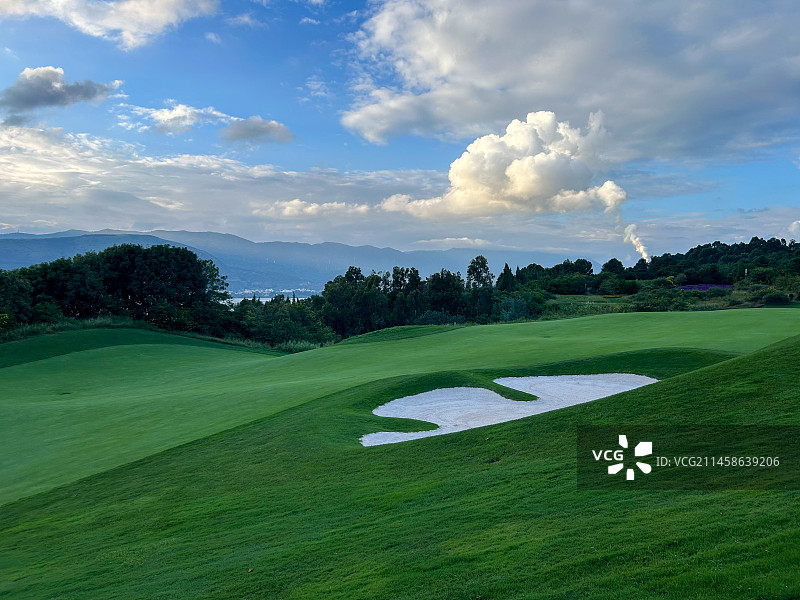 昆明高尔夫球场图片素材