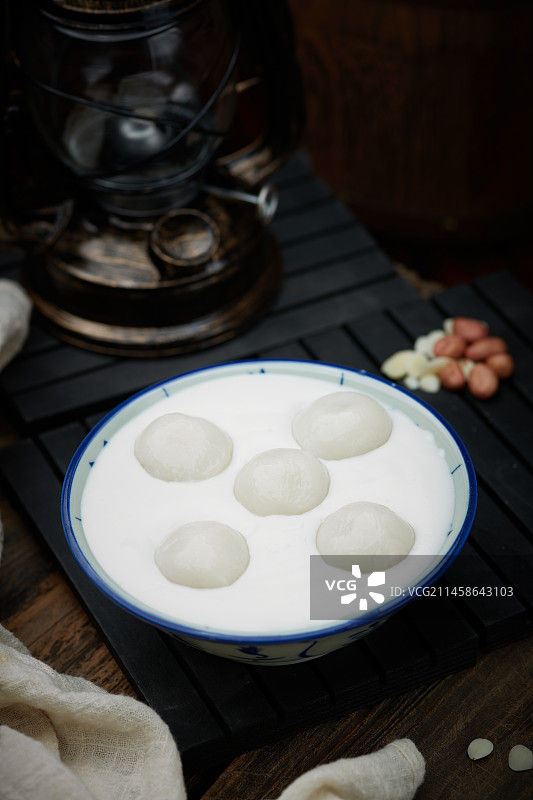 椰奶汤圆图片素材