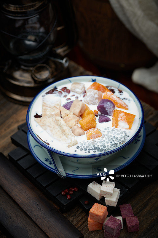 椰奶芋圆香芋西米红豆图片素材