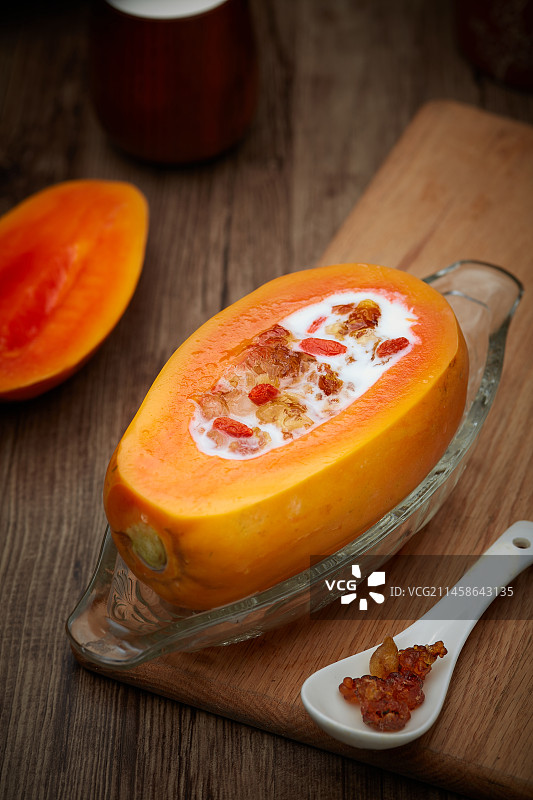 桃胶炖木瓜木瓜雪蛤图片素材