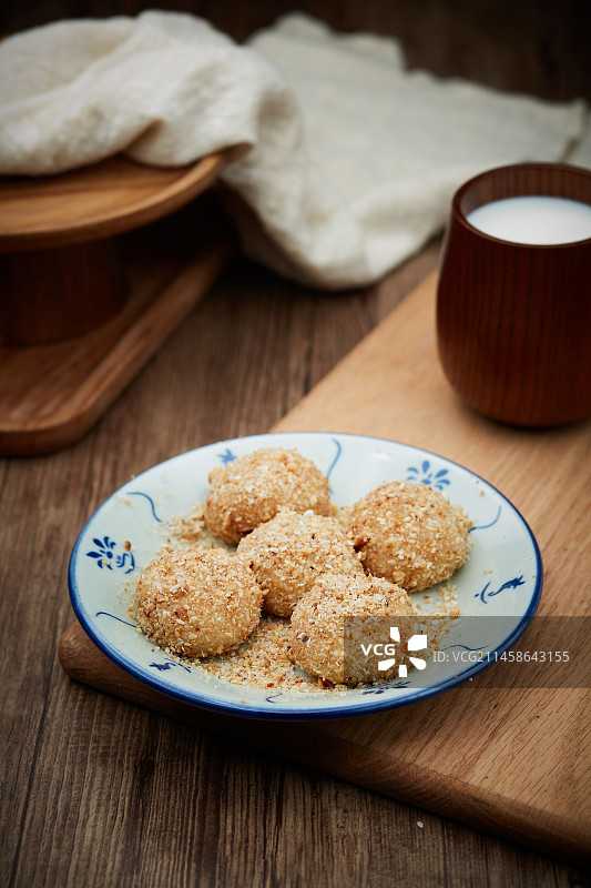 花生糯米糍粑图片素材