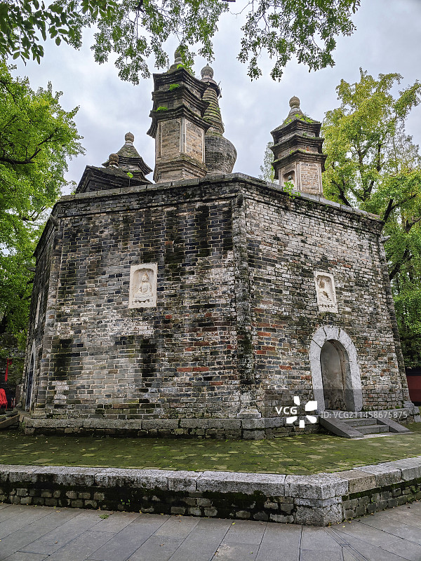 中国湖北省襄阳市襄城区广德寺多宝塔图片素材