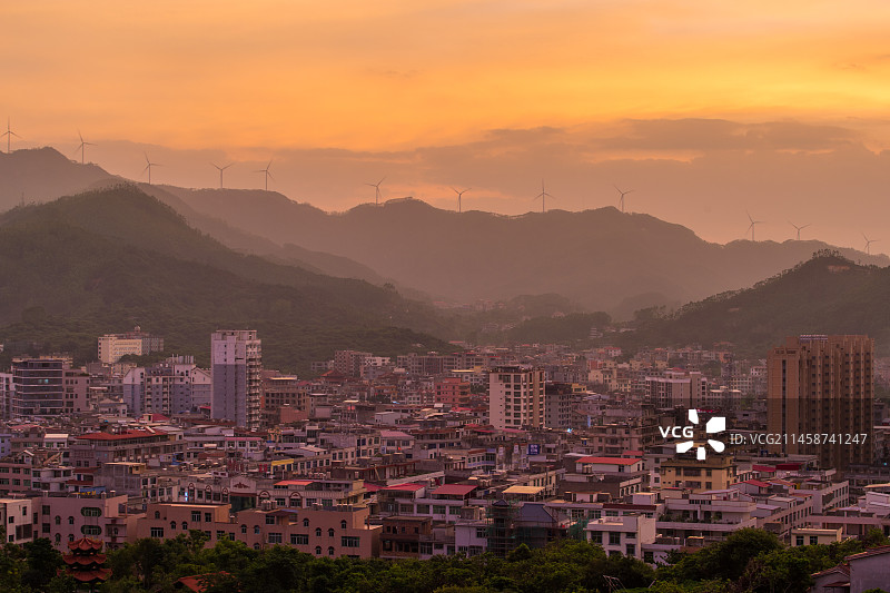 晚霞下的仙游县枫亭镇图片素材